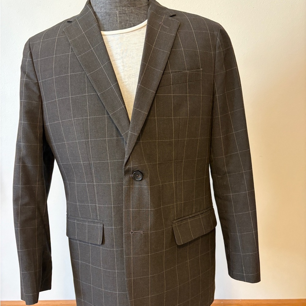 Banana Republic Brown Sport Coat with Windowpane Pattern 42R